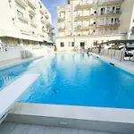 Fronte Mare, Piscina - Residence Grifone