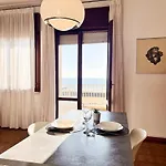 Appartamento Fronte Mare, Piscina - Grifone