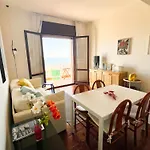 Apartment Fronte Mare, Piscina - Grifone