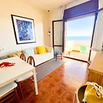 Fronte Mare, Piscina - RESIDENCE GRIFONE