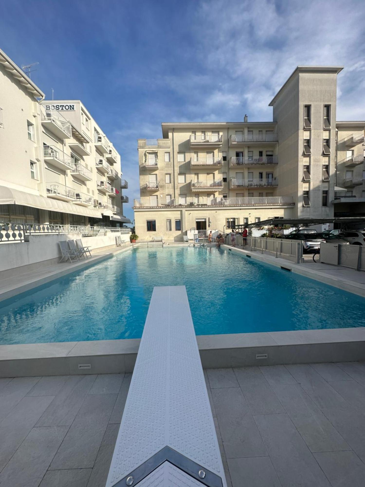 Fronte Mare, Piscina - Grifone Apartment