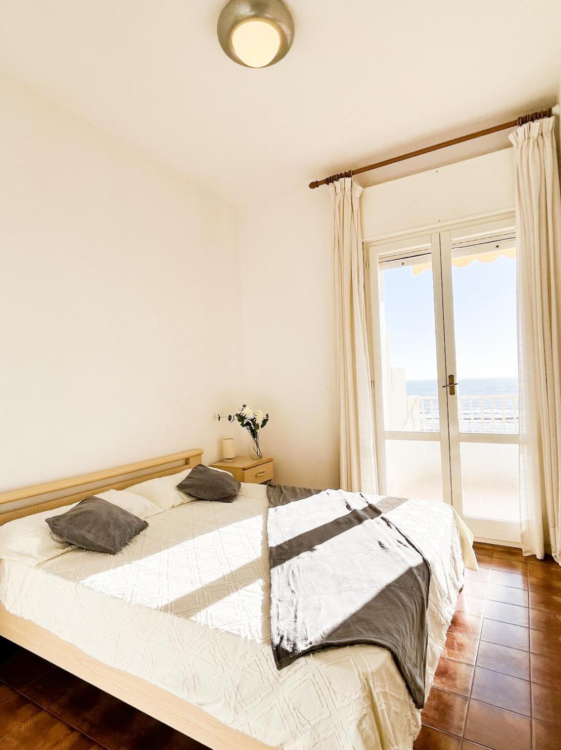Fronte Mare, Piscina - Grifone Apartment