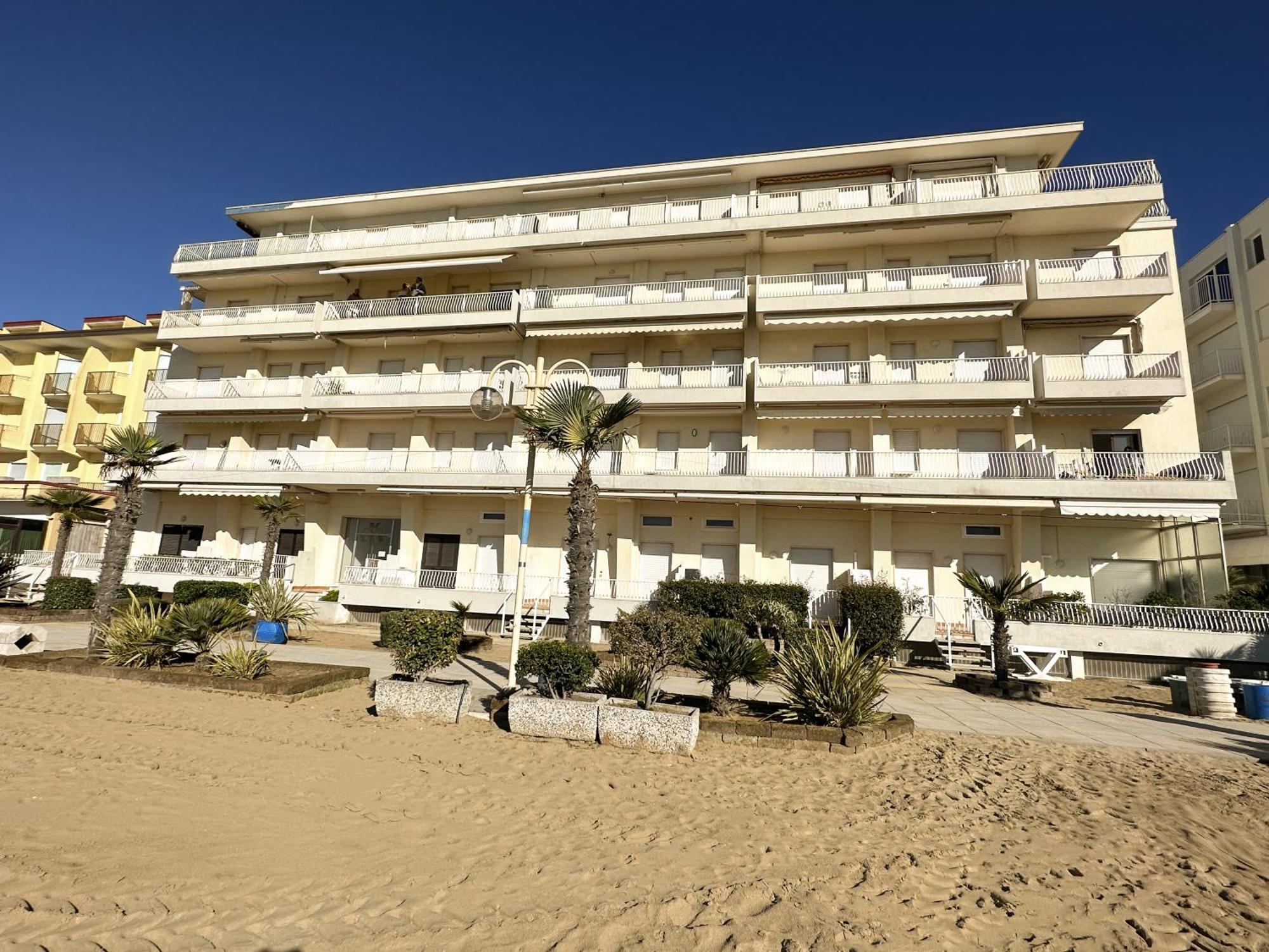 Fronte Mare, Piscina - Grifone Apartment *
