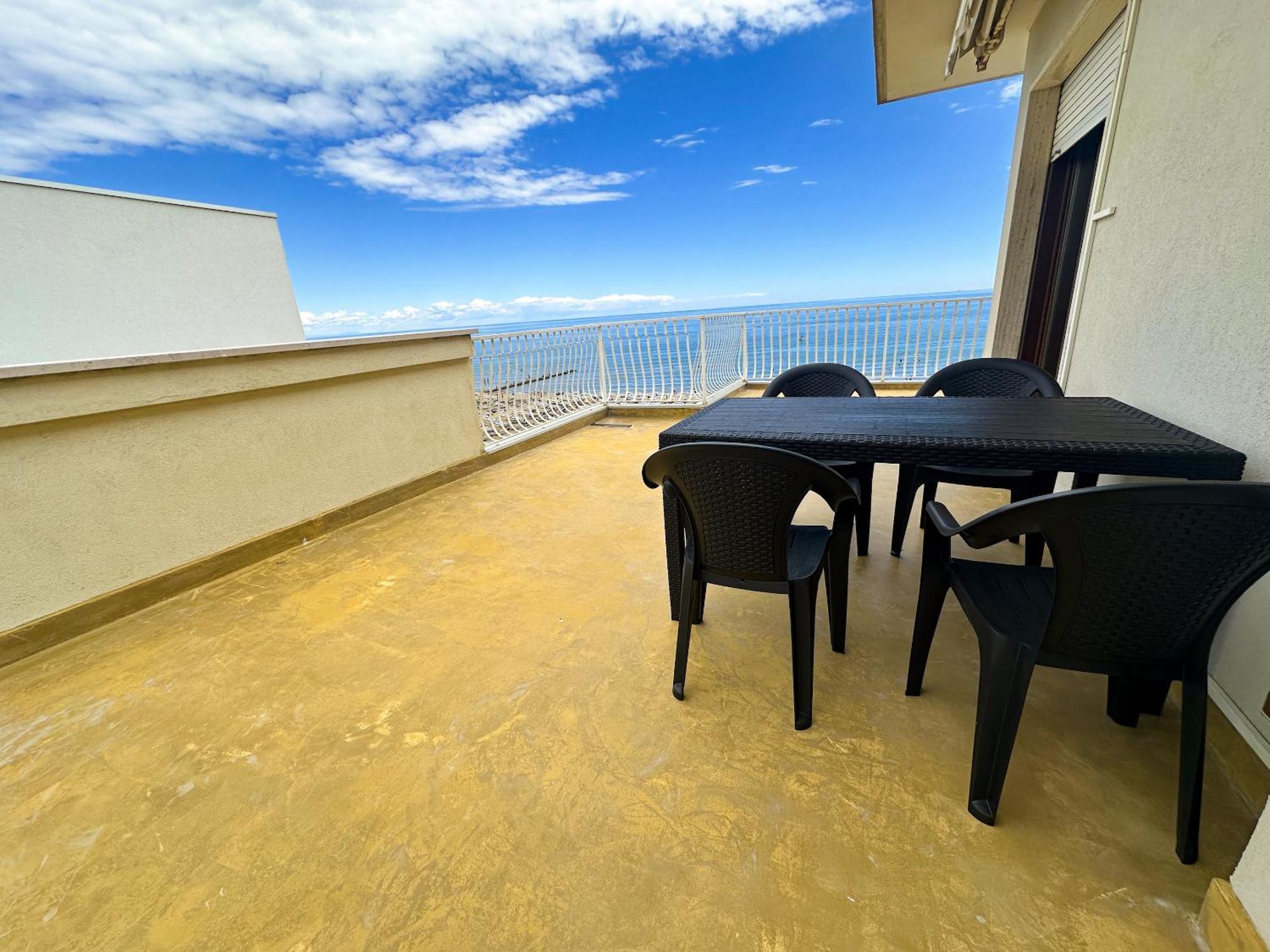 Fronte Mare, Piscina - Grifone Apartment Lido di Jesolo