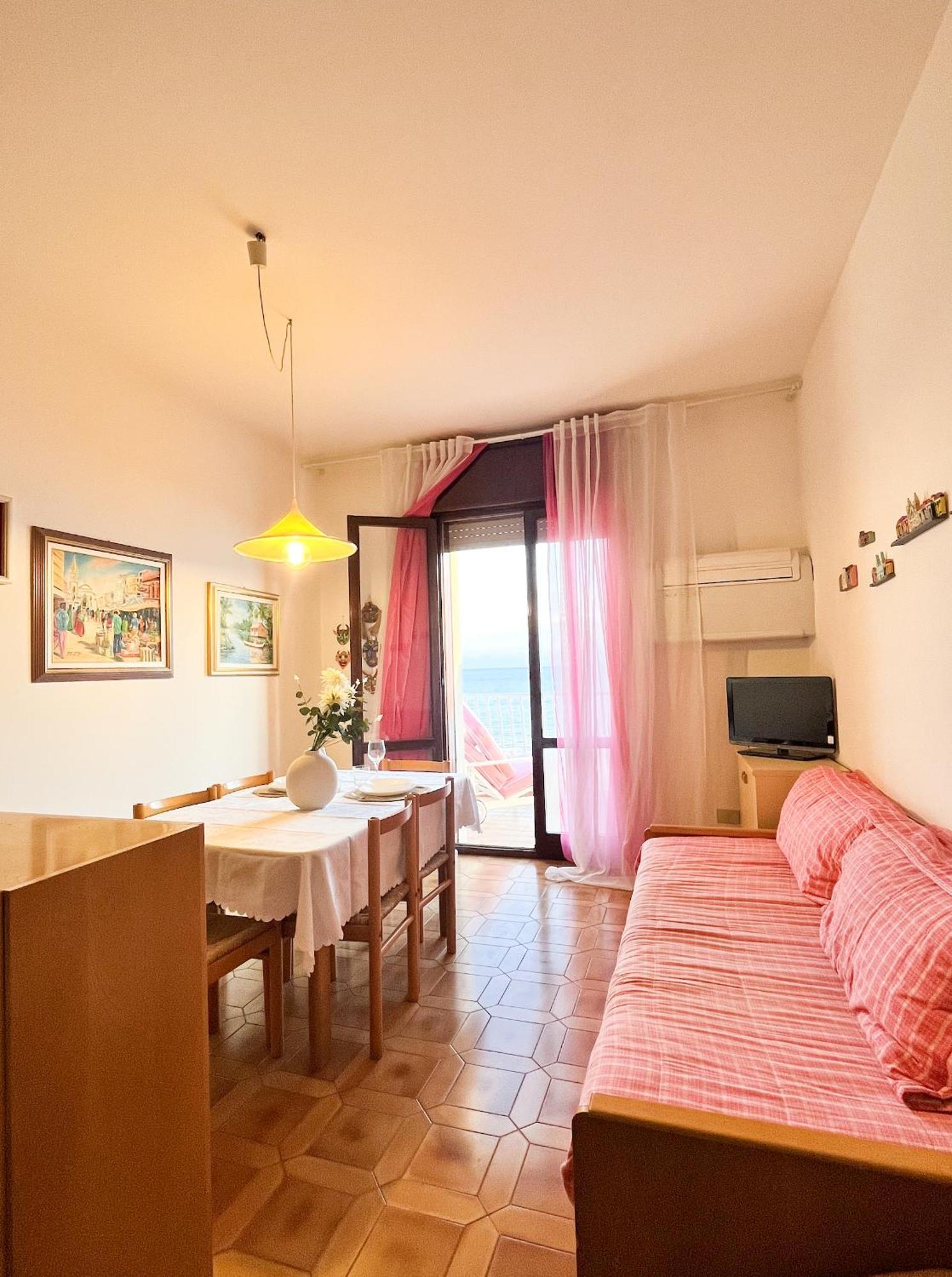 Apartment Fronte Mare, Piscina - Grifone Lido di Jesolo
