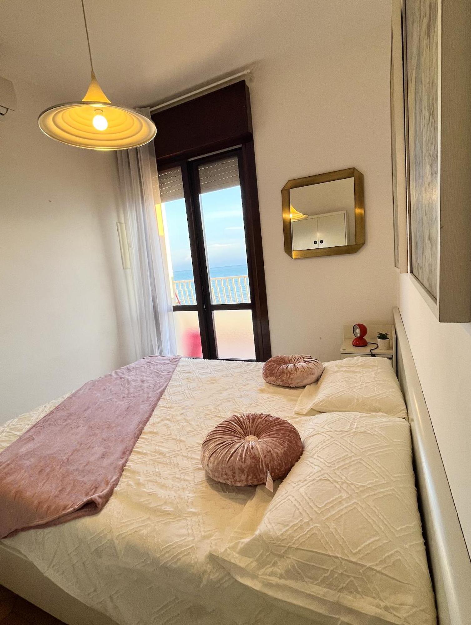 Fronte Mare, Piscina - Grifone Lido di Jesolo
